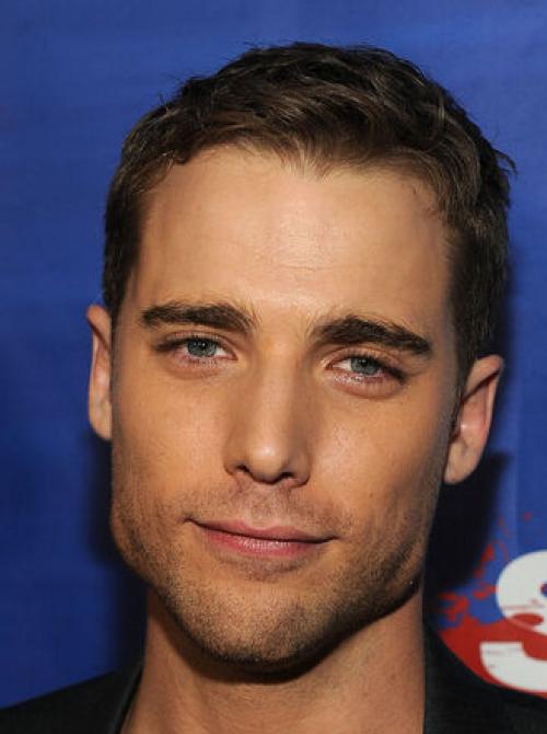 Dustin Milligan