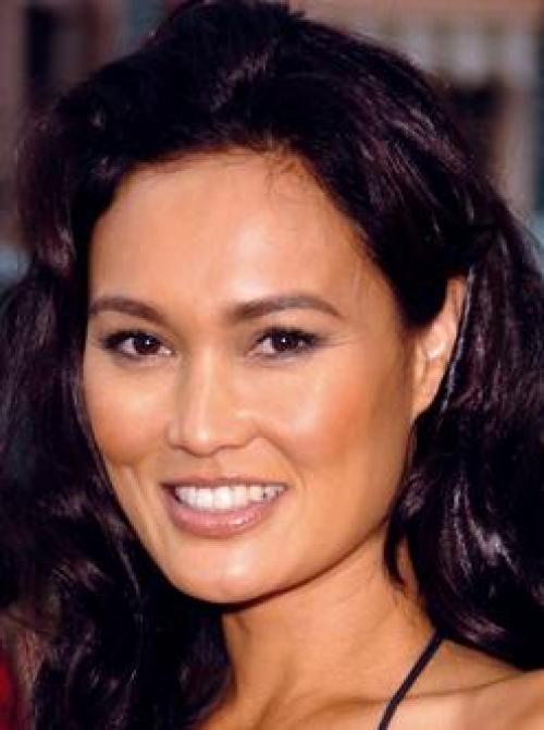 Tia Carrere