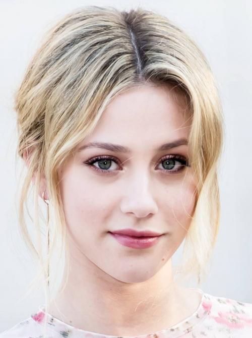 Lili Reinhart