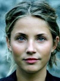 Tuva Novotny
