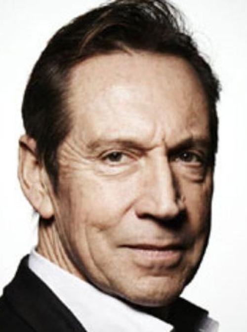 Jonathan Hyde