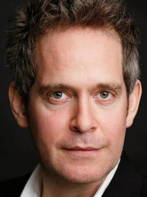 Tom Hollander