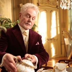 Derek Jacobi