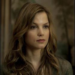 Sylvia Hoeks