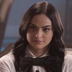Camila Mendes