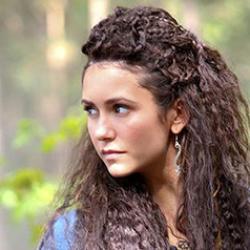 Nina Dobrev