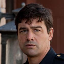 Kyle Chandler