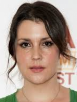 Melanie Lynskey