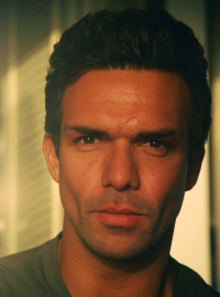 Darren Shahlavi