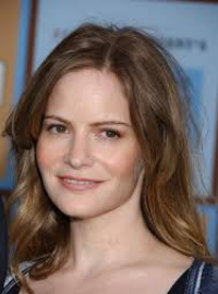 Jennifer Jason Leigh