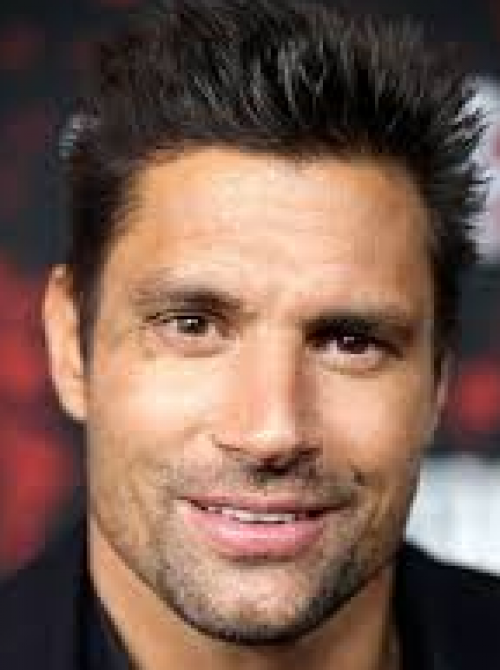 Manu Bennett