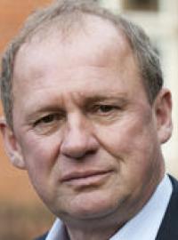 Peter Firth