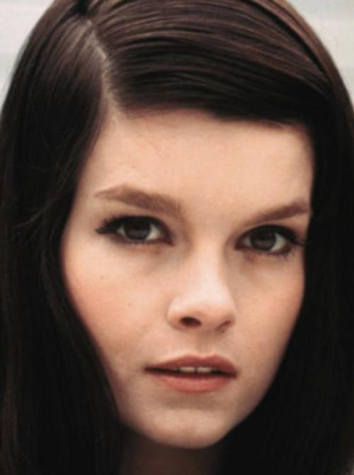 Geneviève Bujold