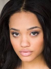 Kiersey Clemons