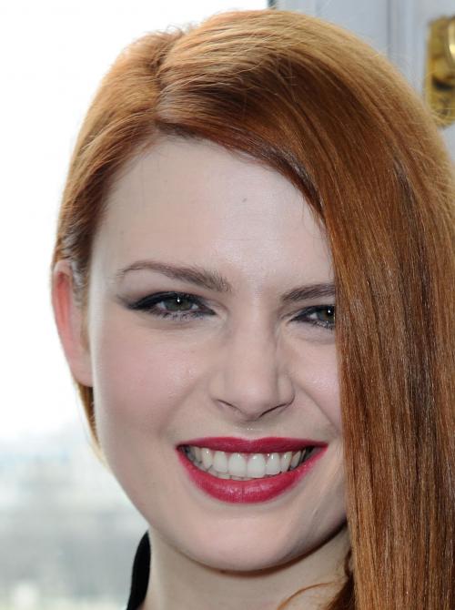 Elodie Frégé
