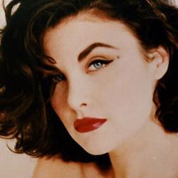 Sherilyn Fenn