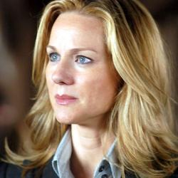 Laura Linney