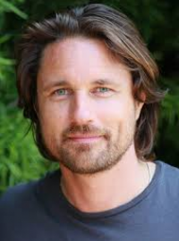 Martin Henderson