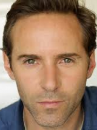 Alessandro Nivola