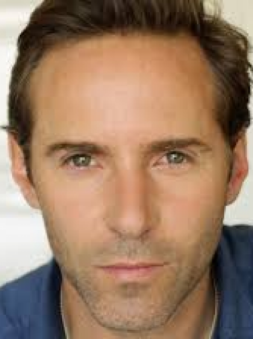 Alessandro Nivola