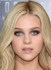 Nicola Peltz