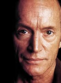 Lance Henriksen