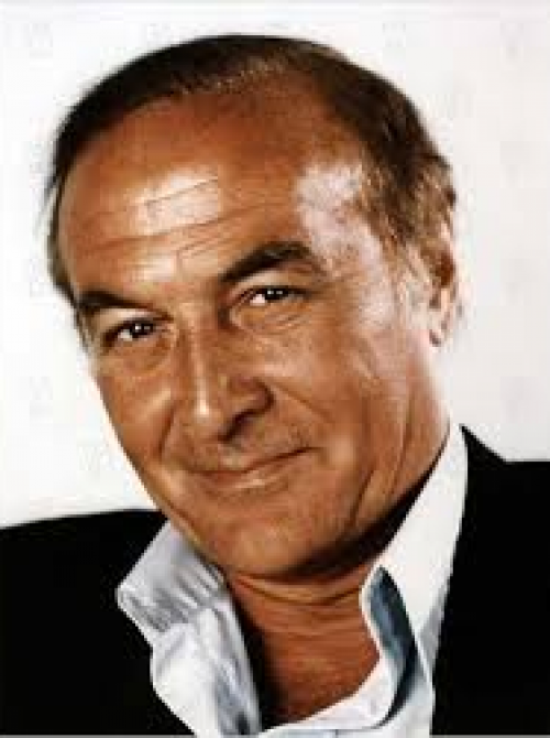 Robert Loggia