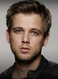 Max Thieriot