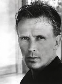 Peter Weller